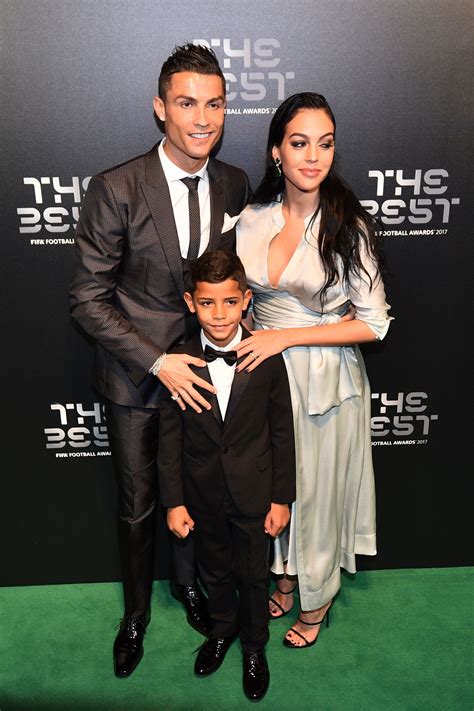 ronaldo with wife